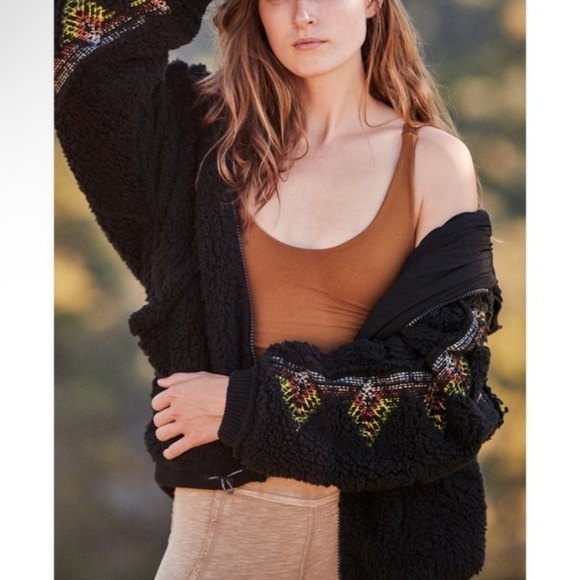Free People sherpa jacket in black NWOT - Picture 3 of 6